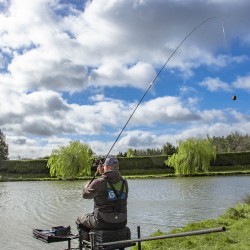 Micro 15g 0.5oz Hexmesh Plastic Open End Feeder Preston Innovations